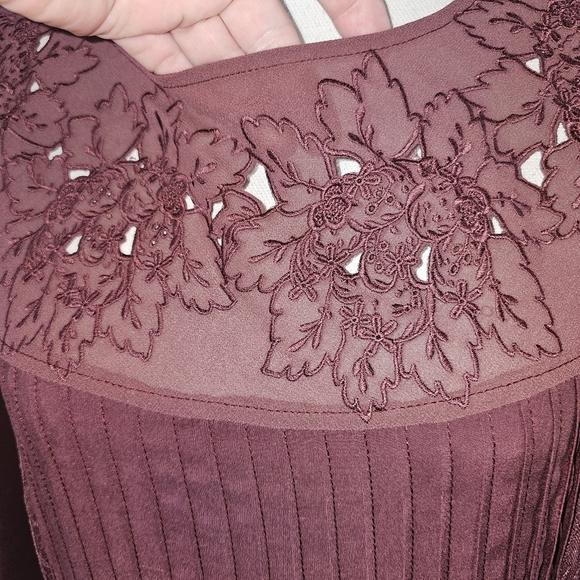 Tiny Anthropologie Long Sleeve Lace Crescent Top In L - Picture 12 of 12